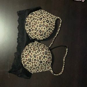Cheetah print black bra!!!